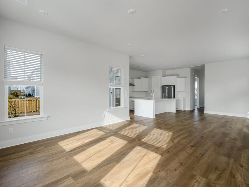 Spacious, unfurnished interior of a new home in Carnes Crossroads, Summerville (Image 42).