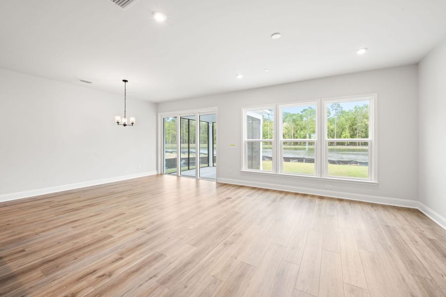 Spacious, unfurnished interior of a new home in Waterways, Richmond Hill (Image 19).