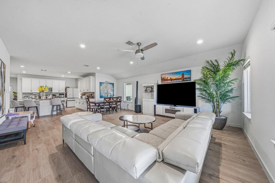 Furnished interior view inside a new home in , Fulshear (Image 11).
