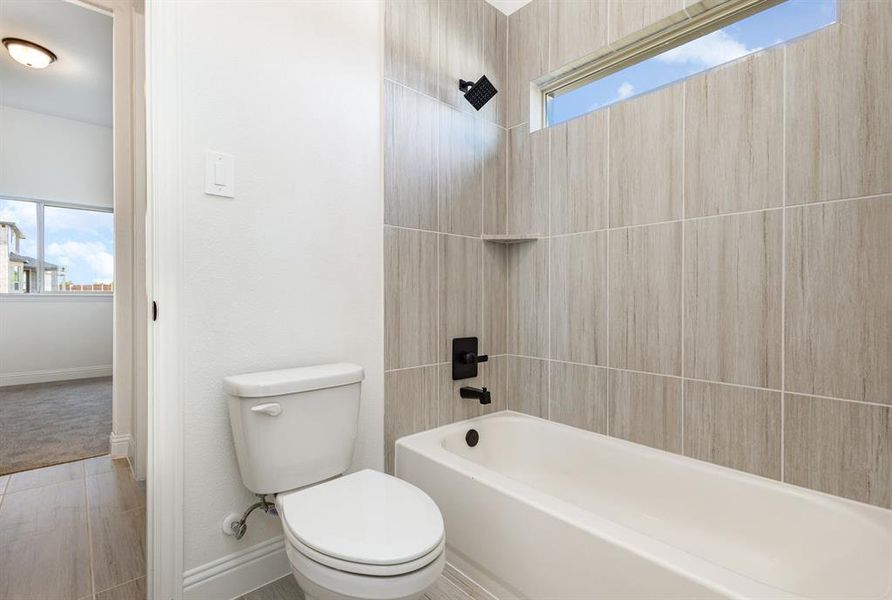 Furnished interior view inside a new home in Sagebrush Addition, Midlothian (Image 10).