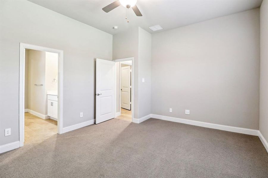 Photo is not of the actual home, but is an inspirational photo of builder’s model home and may depict options, furnishings, and/or decorator features that are not included.