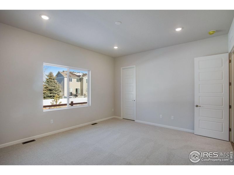 Spacious, unfurnished interior of a new home in , Berthoud (Image 23).