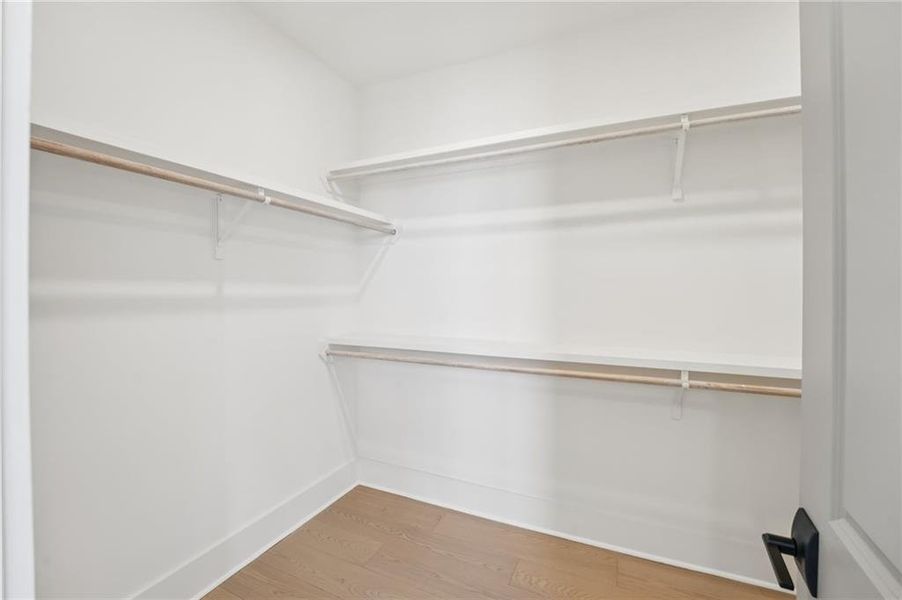 Spacious, unfurnished interior of a new home in Park Walke, Alpharetta (Image 39).