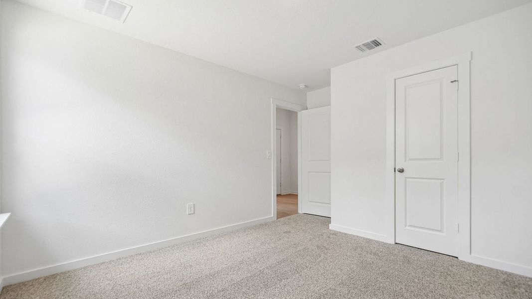 Spacious, unfurnished interior of a new home in Trails at Wildhorse, Austin (Image 30).