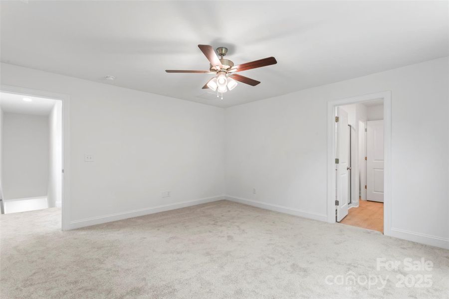Spacious, unfurnished interior of a new home in , Kannapolis (Image 13).