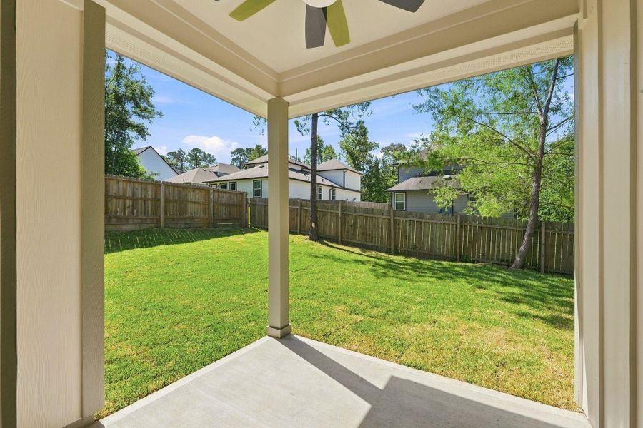 Exterior details and patio area of a home in , Willis (Image 3).
