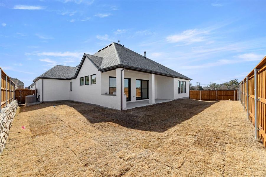 27. 3102 Fisher - Back (2)