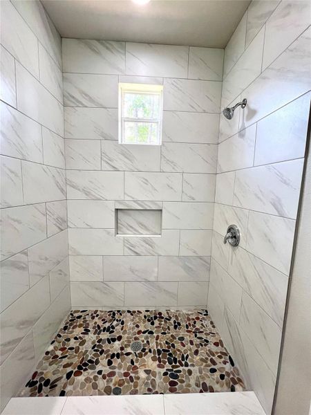 Pictures are for reference only. Beautiful walk in shower Pictures are for reference only. Beautiful walk in shower