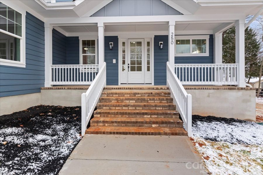 Exterior details and patio area of a home in , Mooresville (Image 3).
