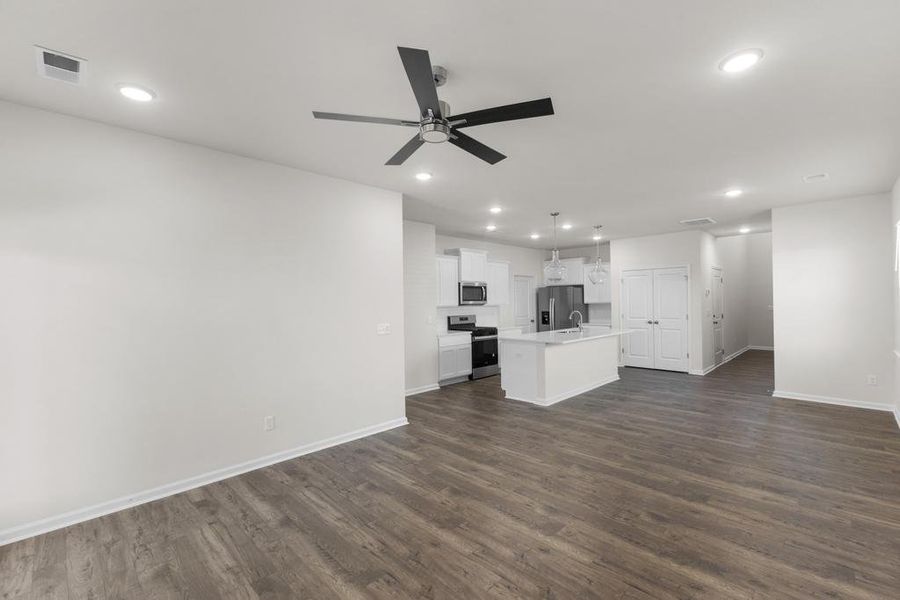 Spacious, unfurnished interior of a new home in The Grove, Florence (Image 19).