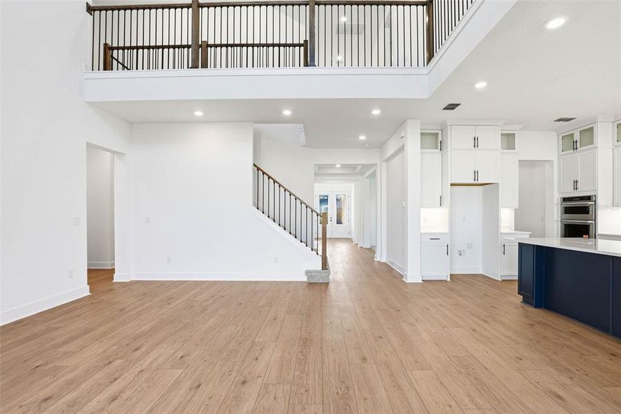 Spacious, unfurnished interior of a new home in Vida's Way, Wesley Chapel (Image 24).