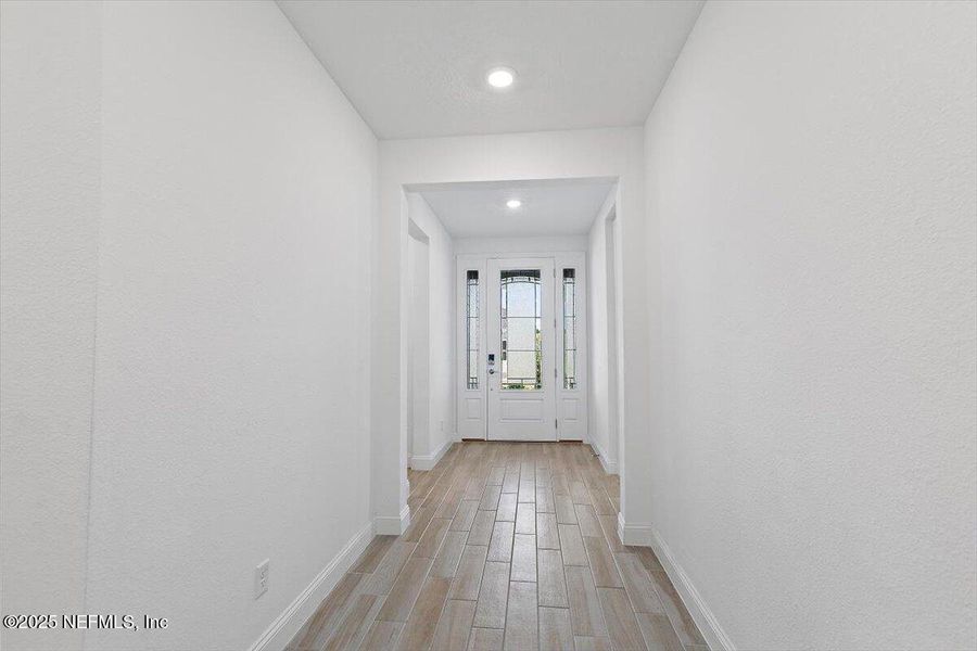 Spacious, unfurnished interior of a new home in , St. Augustine (Image 19).