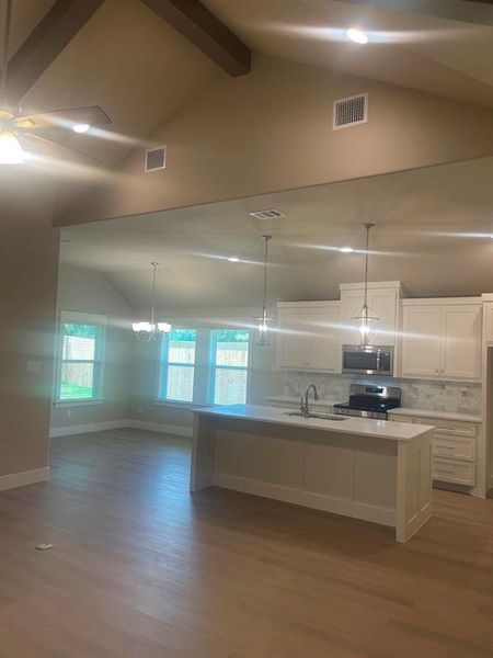 Spacious, unfurnished interior of a new home in , Springtown (Image 12).
