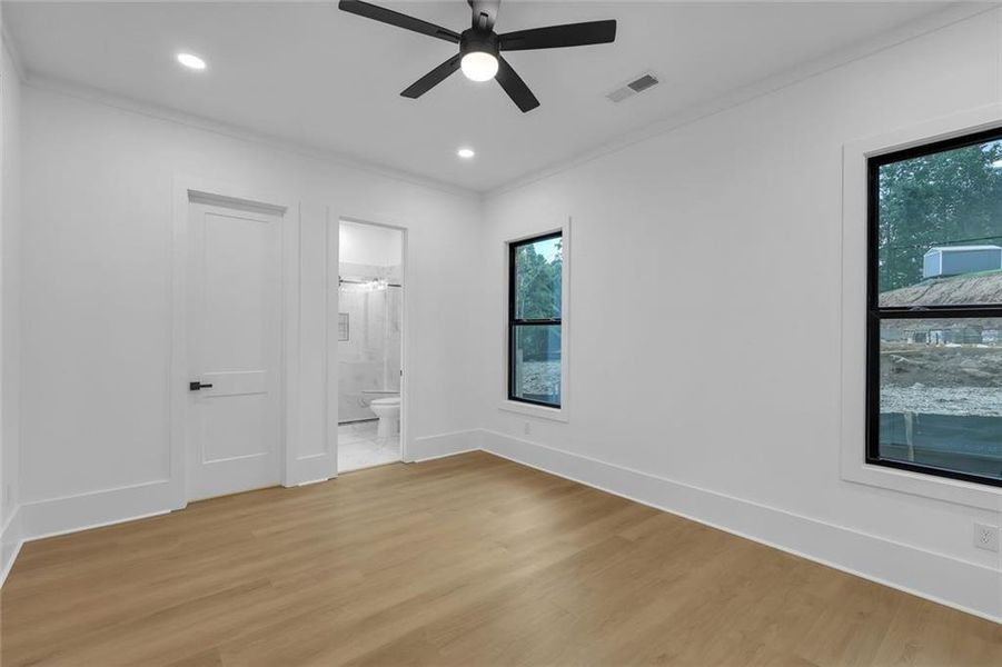 Spacious, unfurnished interior of a new home in , Snellville (Image 58). Spacious, unfurnished interior of a new home in , Snellville (Image 58).