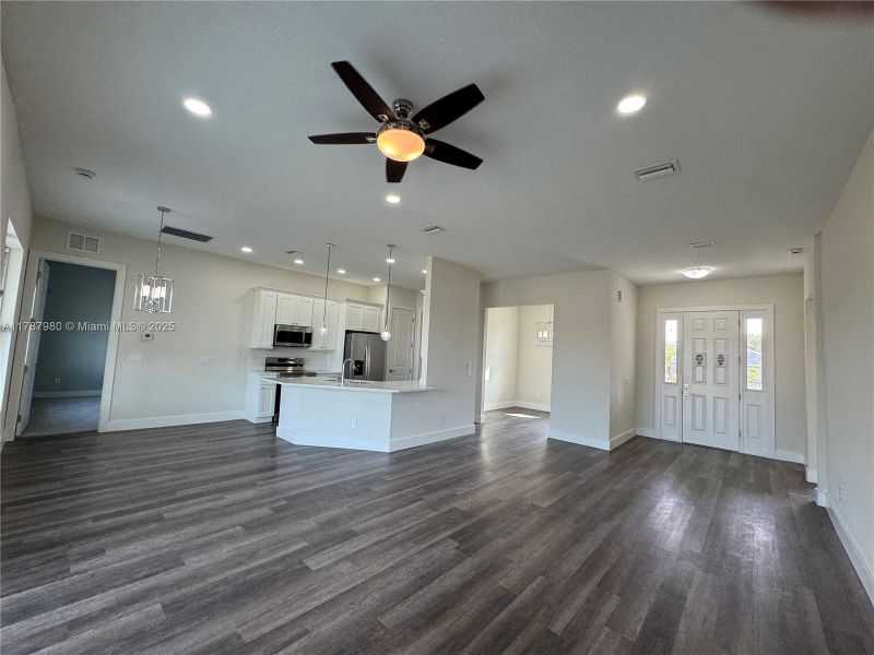 Spacious, unfurnished interior of a new home in , Labelle (Image 23).