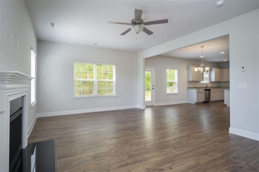 Spacious, unfurnished interior of a new home in Habersham Meadows, Demorest (Image 17).