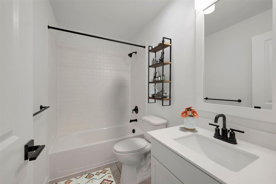 Hall bath (*Photo not of actual home and used for illustration purposes only.)