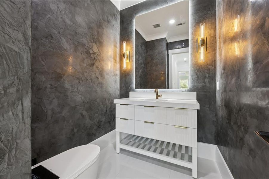 Image 57 of a home in .