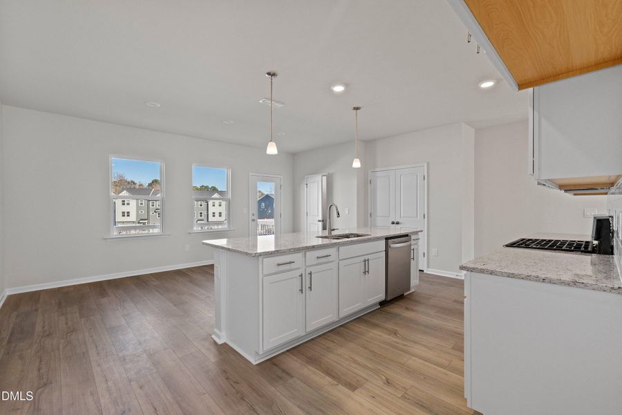 08-7242 Morris Acres Rd_7984