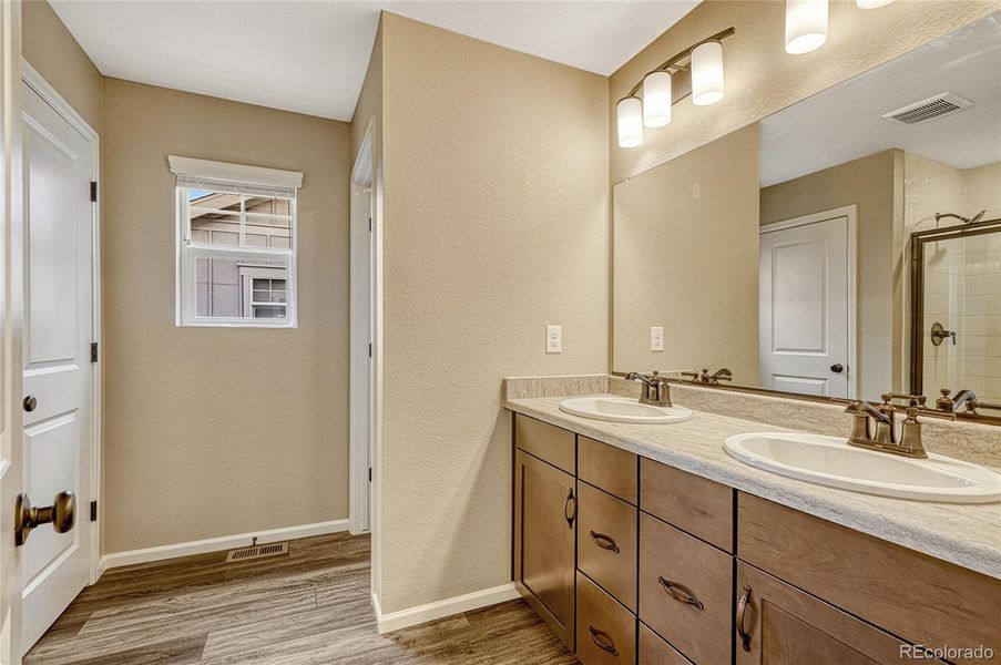 Furnished interior view inside a new home in , Broomfield (Image 9).