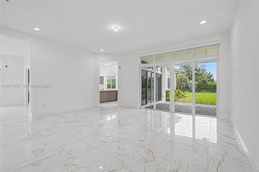 Spacious, unfurnished interior of a new home in , Davie (Image 23).
