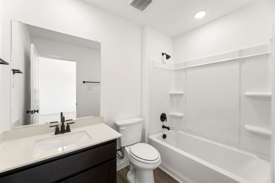 21. 1904 Boston - 2ND Bath
