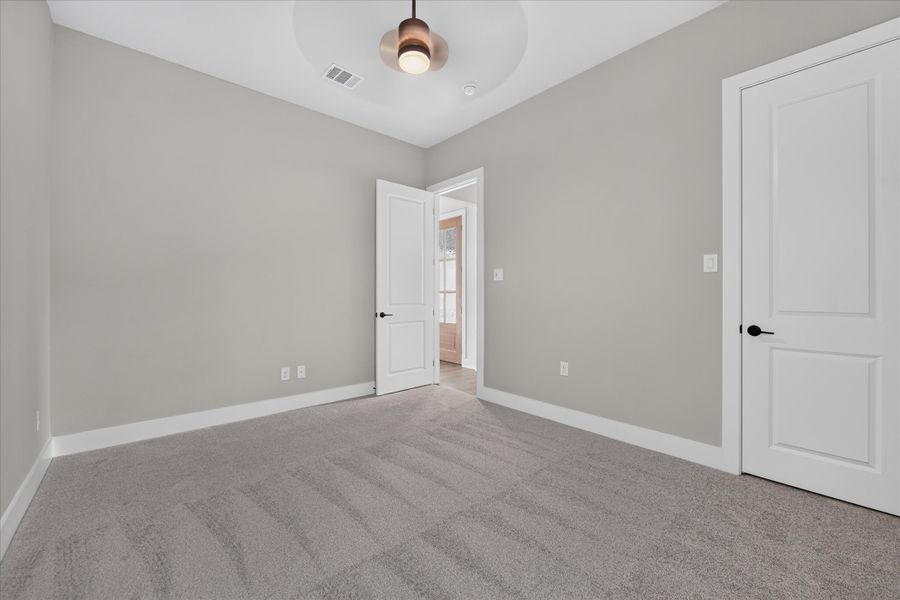 Spacious, unfurnished interior of a new home in Paloma Ranches, Justin (Image 36).