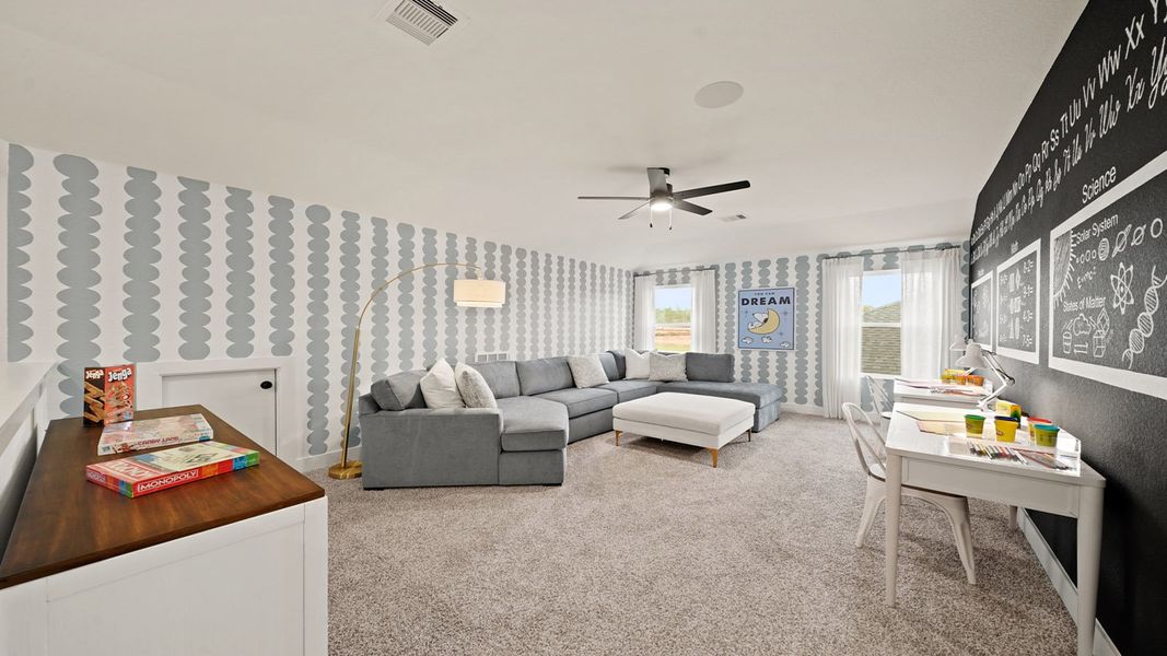 Representative furnished interior of a home built from the Rosemont by D.R. Horton in Chapel Lakes, Montgomery (Image 19).