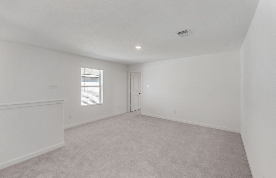 Spacious, unfurnished interior of a new home in Sunfield, Buda (Image 18). Spacious, unfurnished interior of a new home in Sunfield, Buda (Image 18).