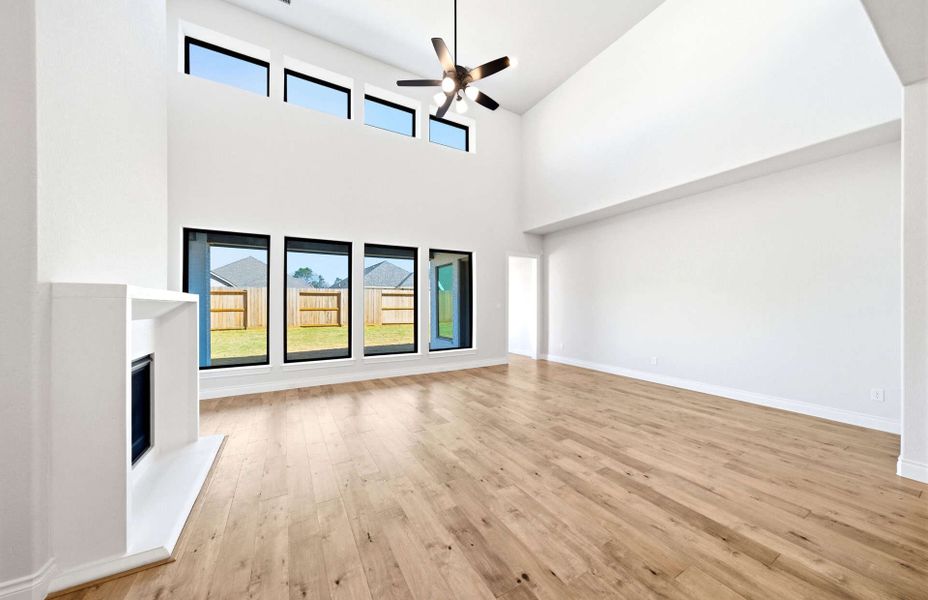 Spacious, unfurnished interior of a new home in The Highlands 55′, Porter (Image 34).