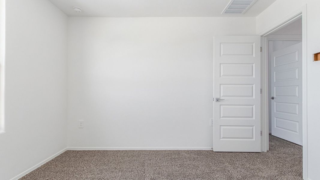 Spacious, unfurnished interior of a new home in Coronet at Gladden Farms, Marana (Image 25).