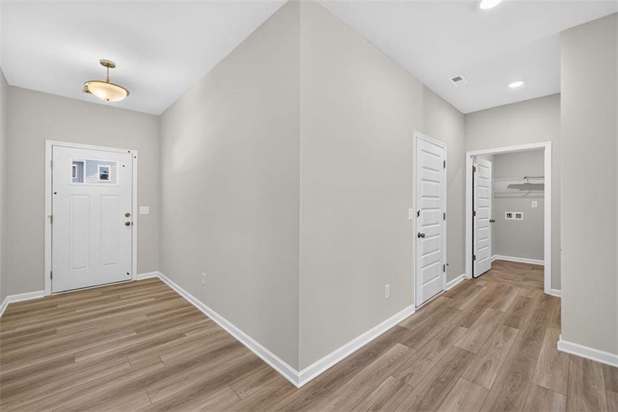 Spacious, unfurnished interior of a new home in Summerfield Place, Carrollton (Image 20).