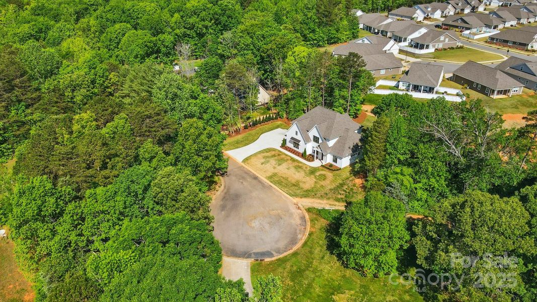 Image 40 of a home in . Image 40 of a home in .