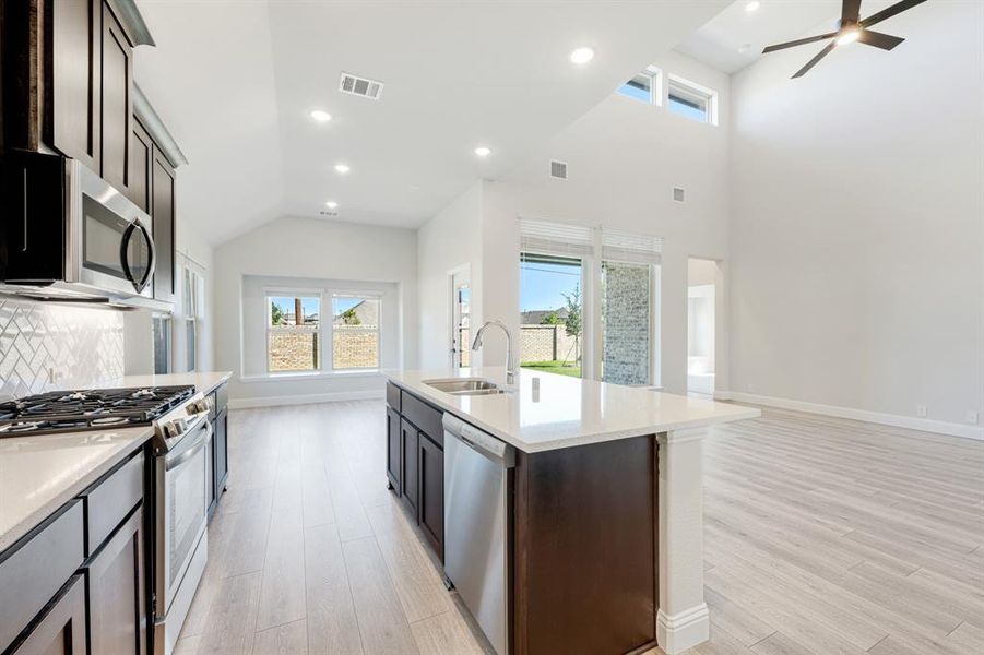Furnished interior view inside a new home in Arcadia Trails, Balch Springs (Image 11).