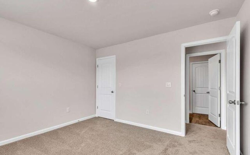 Spacious, unfurnished interior of a new home in River Walk Farm, Covington (Image 18).