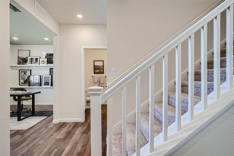 3422 n highlands creek parkway - web quality - 014 - 23 stairway