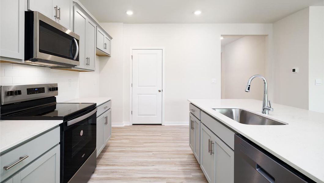 Furnished interior view inside a new home in Valley View, Waynesville (Image 6).