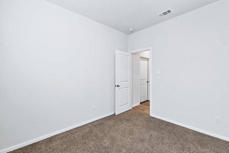 Good sized and can be an office instead! Good sized and can be an office instead!