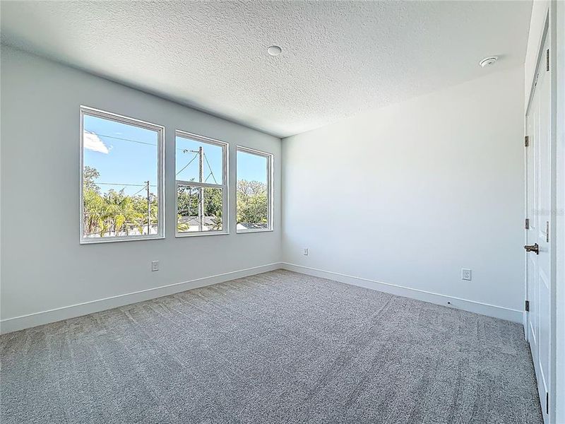 Spacious, unfurnished interior of a new home in , Tampa (Image 58). Spacious, unfurnished interior of a new home in , Tampa (Image 58).