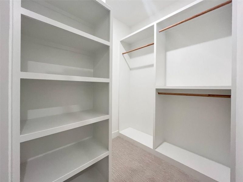 Image 17 of a home in Eastwood Estates.