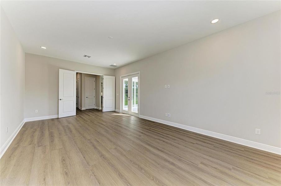 Spacious, unfurnished interior of a new home in Star Farms at Lakewood Ranch, Lakewood Ranch (Image 29).