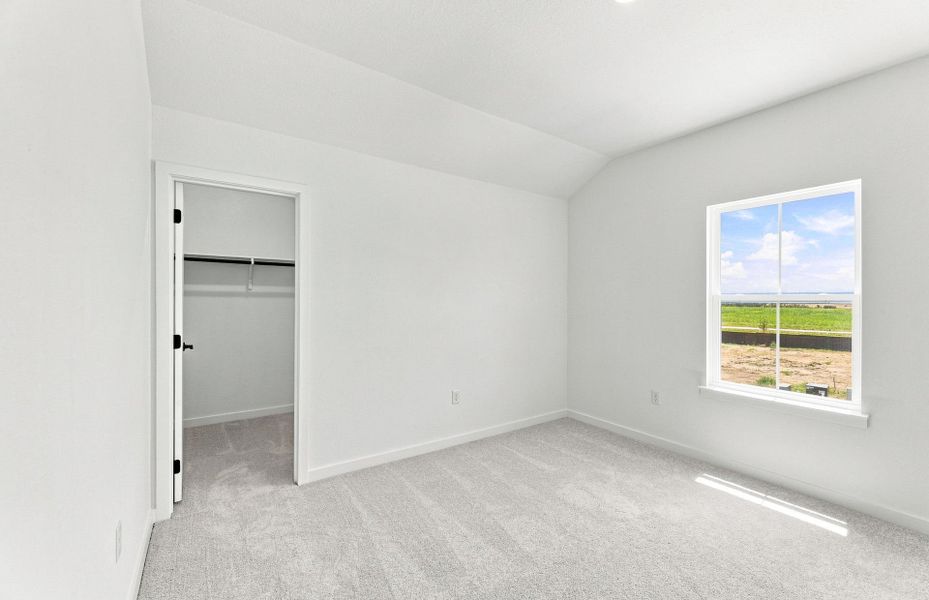 Spacious, unfurnished interior of a new home in Kuempel Farms, Pflugerville (Image 38).