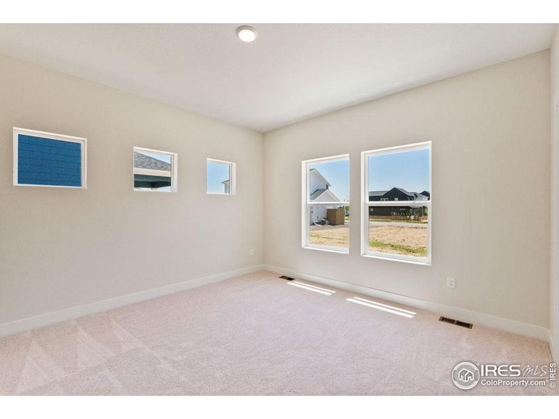 Spacious, unfurnished interior of a new home in Bloom, Severance (Image 9).