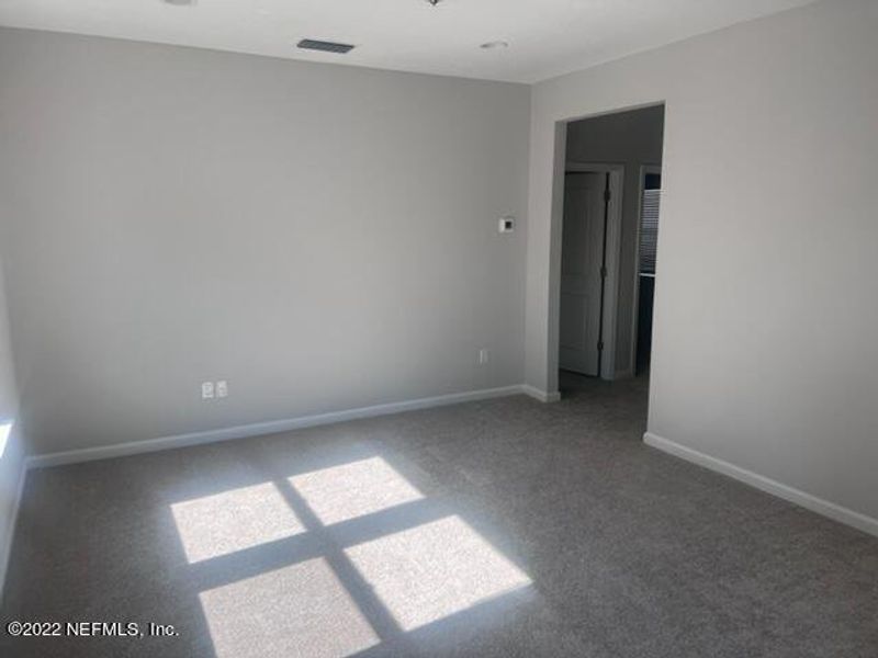 Spacious, unfurnished interior of a new home in TrailMark, St. Augustine (Image 10).