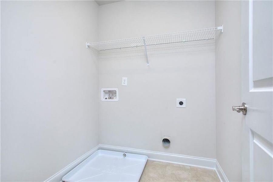 Image 38 of a home in The Fairways at Mirror Lake.