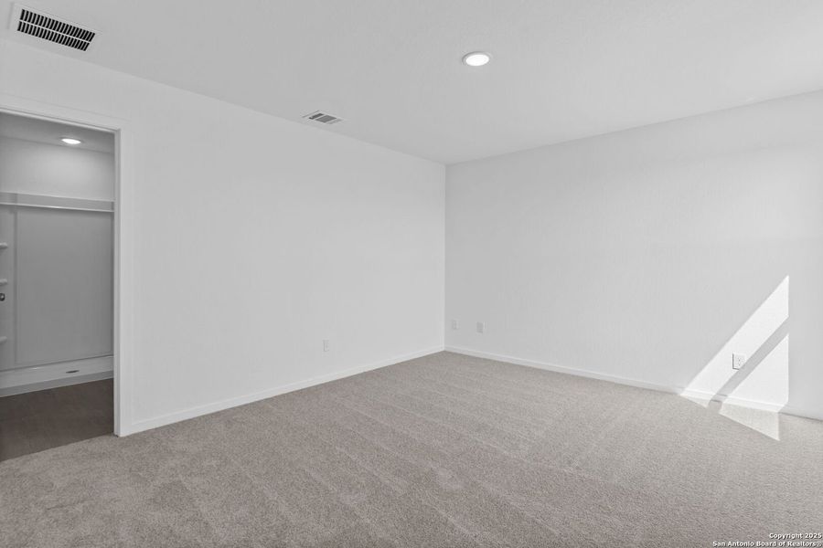 Spacious, unfurnished interior of a new home in , New Braunfels (Image 13). Spacious, unfurnished interior of a new home in , New Braunfels (Image 13).