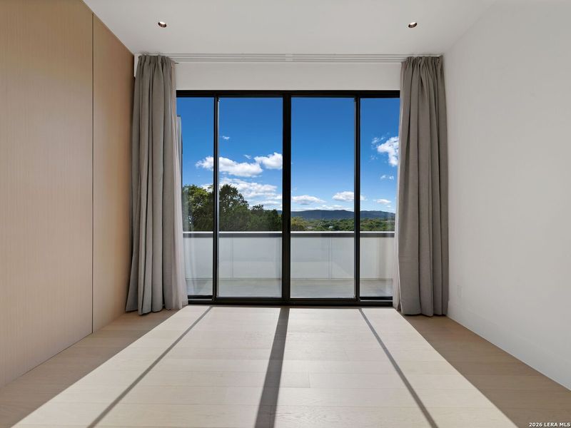 Image 65 of a home in .