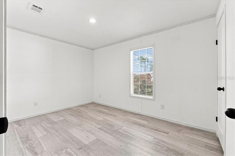 Spacious, unfurnished interior of a new home in , Zephyrhills (Image 36).