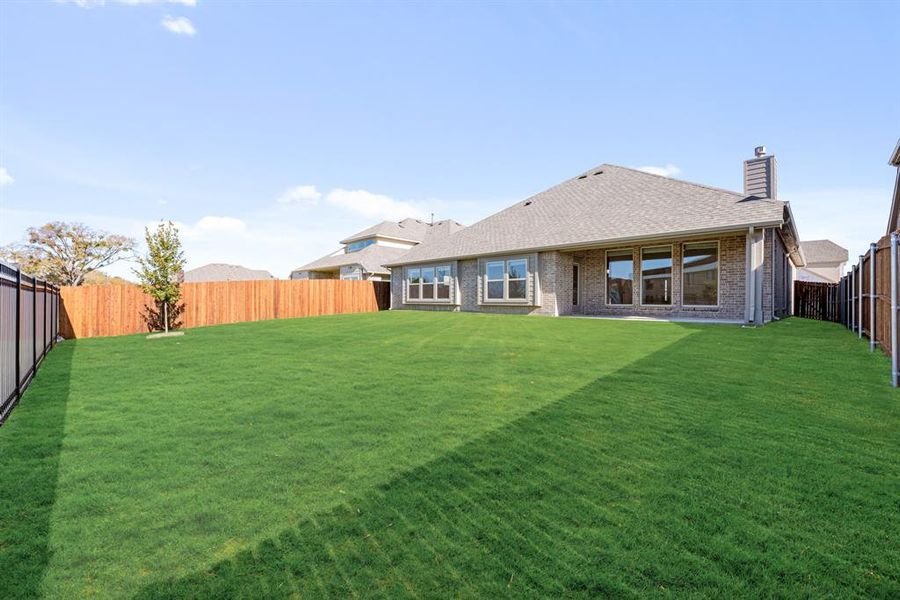Exterior details and patio area of a home in Ridge Ranch Classic 60, Mesquite (Image 3).