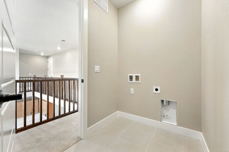 Spacious, unfurnished interior of a new home in Hillside at Crystal Valley Destination Collection, Castle Rock (Image 37).